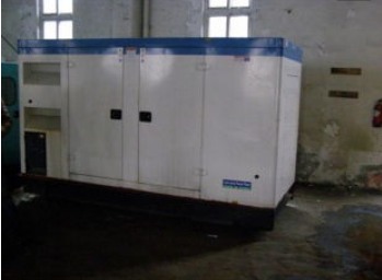 乐平康明斯150kw大型柴油二手发电机组 乐平康明斯150kw大型柴油二手发电机组